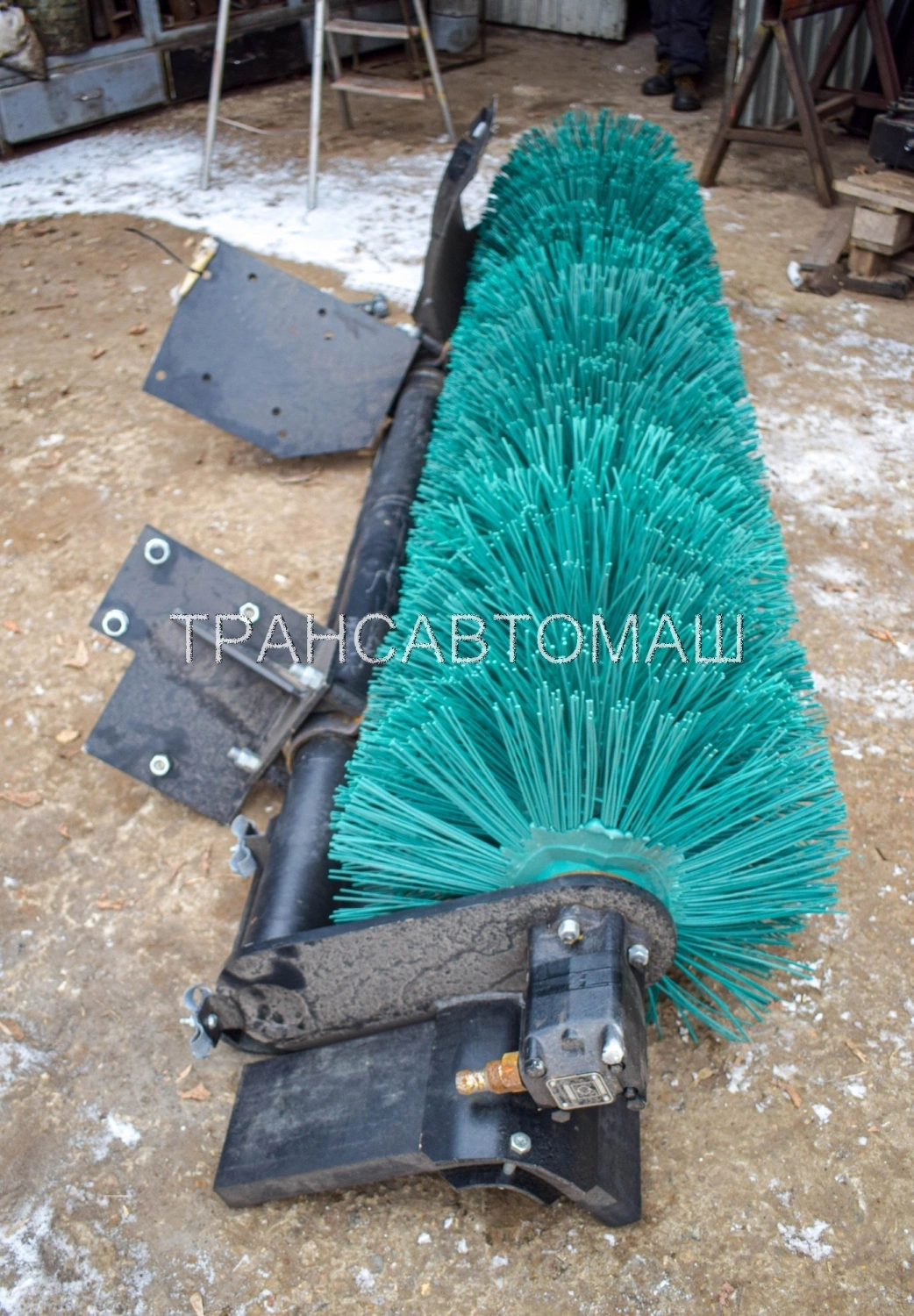 Установка щетки КО-829А.47.00.000
